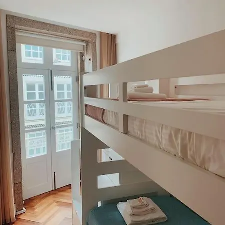 Luxury Building For Groups 12 * Oporto